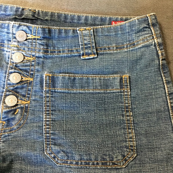 Levi's Pants - Levi’s Denim Shorts 4 Button Up 2 Pockets Size 12